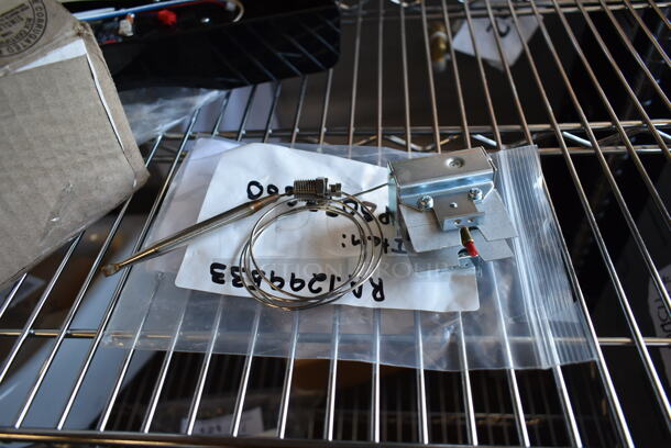 BRAND NEW SCRATCH AND DENT! Frymaster 8073680 THERMOSTAT,450 degrees F MNL RST H-LMT - Image 5 of 6