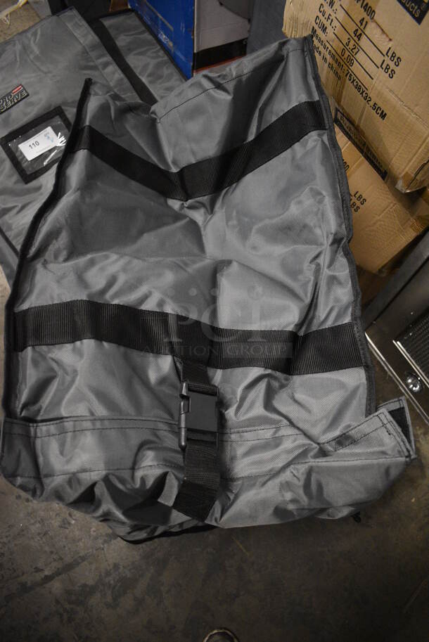 6 BRAND NEW IN BOX! Rubbermaid 529F1400 Gray Insulated Front Load Food Carrying Catering Bags. 18x25x28. 6 Times Your Bid! - Image 3 of 5