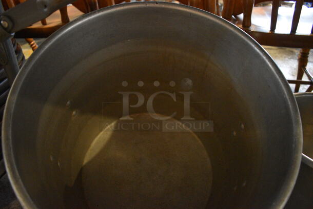 Metal Stock Pot. 19x15x16 - Image 3 of 3