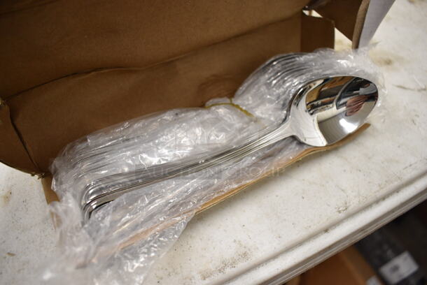 24 BRAND NEW IN BOX! Winco 0030-03 Stainless Steel Shangrila Dinner Spoons. 7". 24 Times Your Bid! - Image 3 of 4