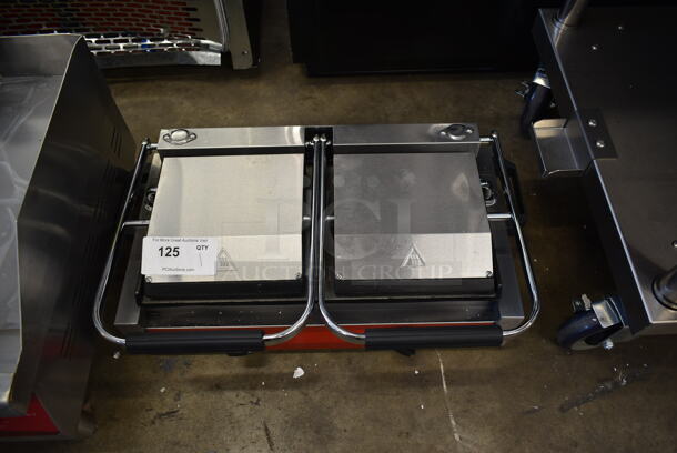 BRAND NEW SCRATCH AND DENT! 2022 Avantco 177PS58 Stainless Steel Commercial Countertop Double Panini Press. 120 Volts, 1 Phase. Tested and Working! - Image 2 of 6