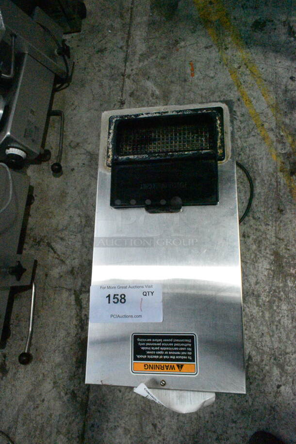Bunn VPR-APS Stainless Steel Commercial Countertop 2 Burner Coffee Machine. 120 Volts, 1 Phase.  - Image 5 of 10