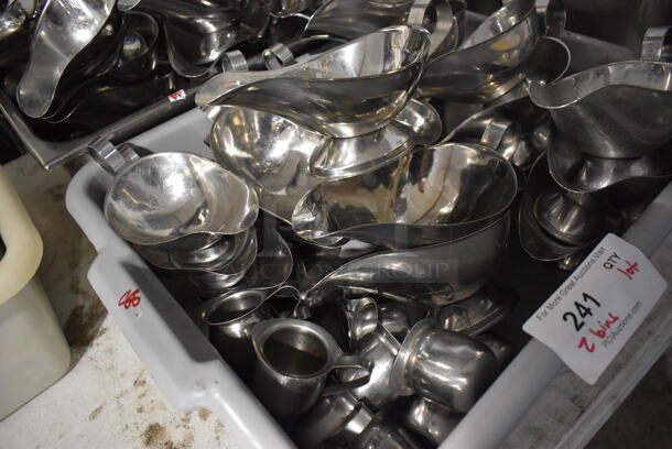 ALL ONE MONEY! Lot of 2 Gray Poly Bus Bins w/ Metal Gravy Boats. Includes 9.5x5x4, 3.5x2x2.5 - Image 4 of 4