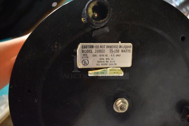 2 Various Countertop Metal Slow Cookers; SCR-30W and 3100/2. Missing Lids. 10x9x7, 10x9x9. 2 Times Your Bid! (bar) - Image 5 of 5