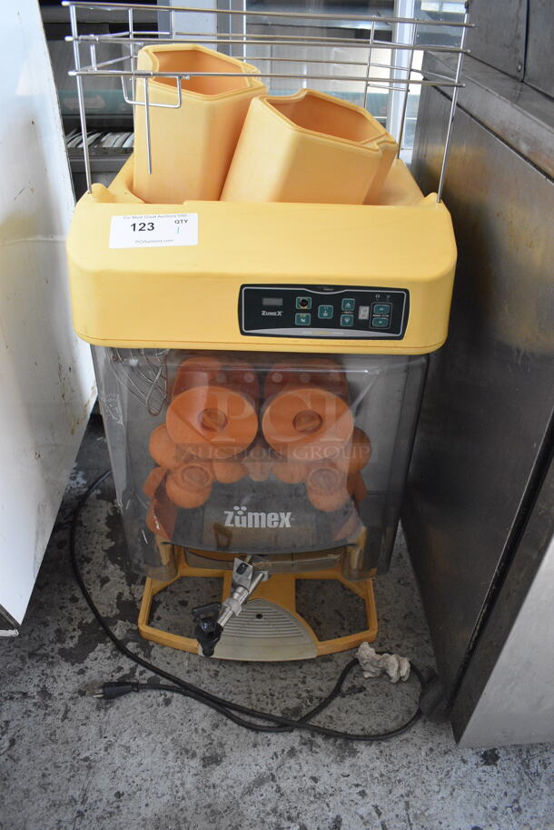 Zumex 200 D Electric Countertop Citrus Juicer 115V. Tested and Working!