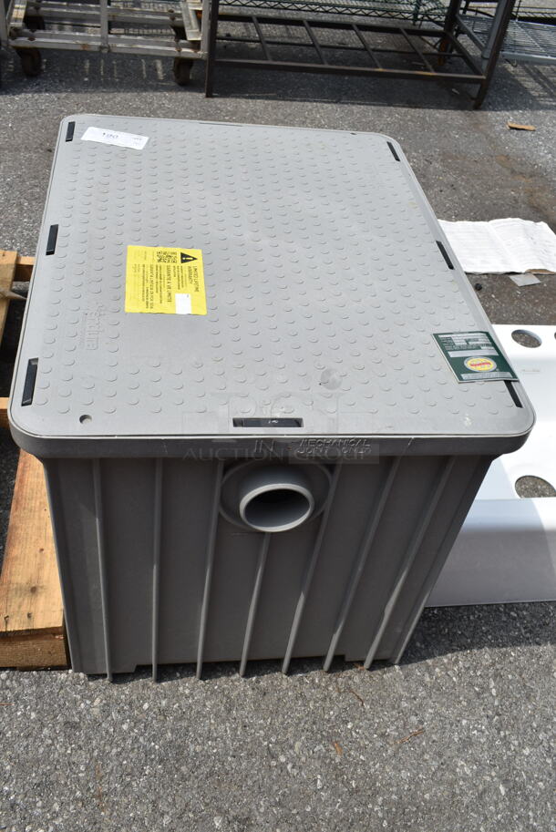 BRAND NEW SCRATCH AND DENT! Endura 3950A03 100 lb. 50 GPM Grease Trap with 3" Hub - Image 2 of 4