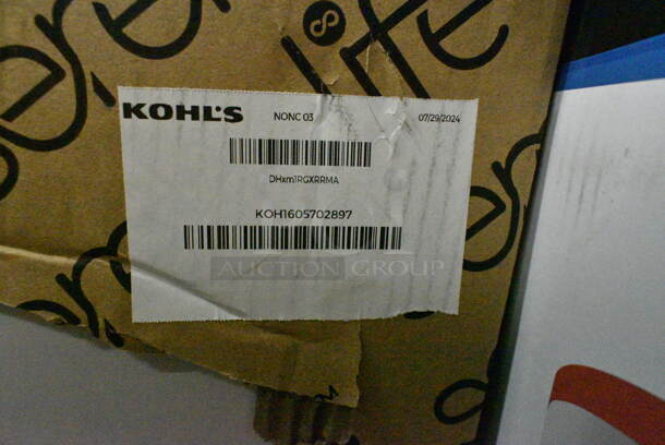 2 BRAND NEW IN BOX! SereneLife SLTLW200/SLTLW600 Towel & Blanket Warmer. 2 Times Your Bid!  - Image 7 of 8