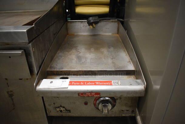 Star Max Stainless Steel Commercial Countertop Electric Powered Flat Top Griddle. 208-240 Volts, 1 Phase. 15x26x15