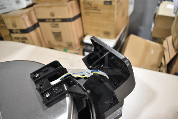 Hamilton Beach 37580 Stainless Steel Countertop Electric Rice Cooker. 120 Volts, 1 Phase. Tested and Working! - Image 4 of 6