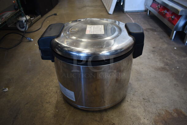 CFXB-180B Stainless Steel Commercial Countertop Rice Cooker. 110-120 Volts, 1 Phase. Tested and Does Not Power On - Image 4 of 8