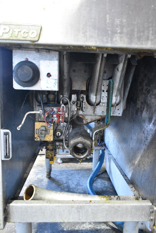 Pitco Frialator SG14-S Stainless Steel Commercial Floor Style Propane Gas Powered Deep Fat Fryer. 110,000 BTU.  - Image 4 of 7