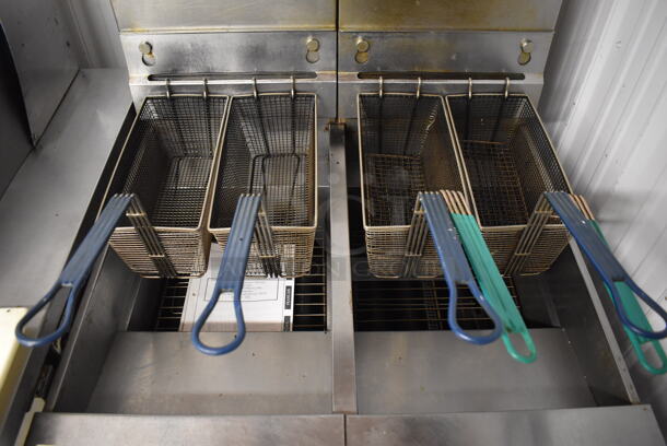 2012 Pitco Frialator SG14 Stainless Steel Commercial 2 Bay Natural Gas Powered Deep Fat Fryer w/ 4 Metal Fry Baskets on Commercial Casters. 110,000 BTU. 31.5x34x48 - Image 4 of 11