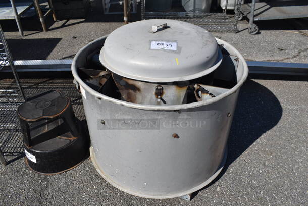 Metal Commercial Rooftop Mushroom Exhaust Fan. 200-230/460 Volts. 41x33x27