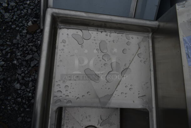 BRAND NEW SCRATCH AND DENT! KoolMore KM-SC151514-15B316 Stainless Steel 75 In Three Compartment Commercial Sink, Bowl Size 15x15x14, 16 Gauge Stainless-Steel With 2 Drainboards - Image 6 of 8