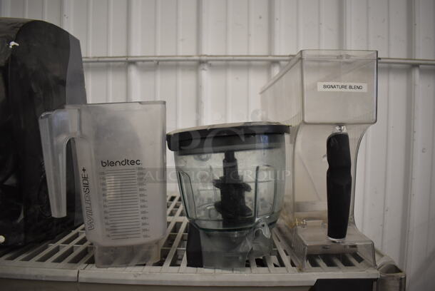 ALL ONE MONEY! Tier Lot of Various Poly Items Including Paper Towel Dispensers, Pitchers - Image 2 of 4