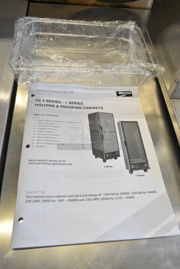BRAND NEW SCRATCH AND DENT! 2021 Metro Metal Commercial Half Size Heated Holding Cabinet on Commercial Casters. Tested and Working! - Image 8 of 10