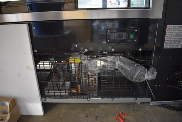 Avantco 193BC48HCB Metal Commercial Floor Style Deli Display Case Merchandiser w/ Poly Coated Racks on Commercial Casters. See Pictures For Glass Damage. 110-120 Volts, 1 Phase. 48x27x48. Tested and Working! - Image 6 of 10