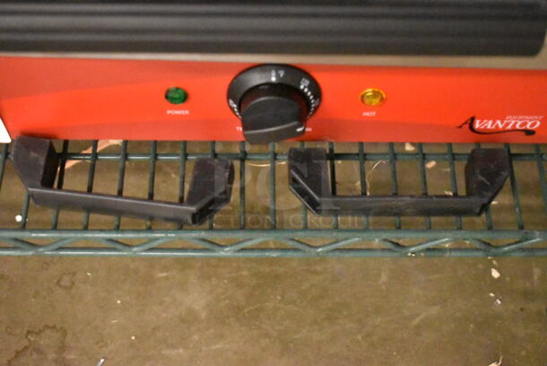 BRAND NEW SCRATCH AND DENT! 2023 Avantco 177P78 Stainless Steel Commercial Panini Sandwich Grill with Grooved Plates - 13" x 8 3/4" Cooking Surface. 120 Volts, 1 Phase. Tested and Working! - Image 3 of 5