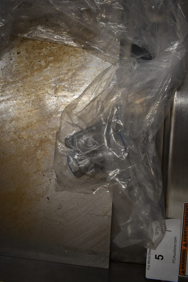 Wolf 960RX-101 Stainless Steel Commercial Countertop Natural Gas Powered Flat Top Griddle. 135,000 BTU. - Image 7 of 8