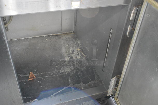 Leader LM48S/C Stainless Steel Commercial Sandwich Salad Prep Table Bain Marie Mega Top. 115 Volts, 1 Phase. Tested and Working! - Image 2 of 6