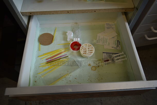 Brown Wood Pattern Counter w/ 4 Drawers on Casters. - Image 6 of 8