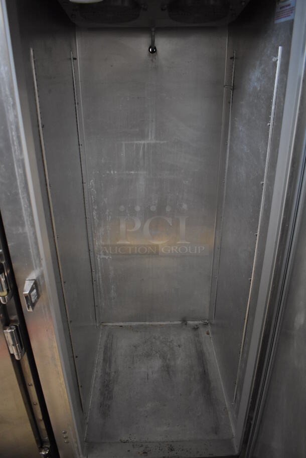 Continental 1RE Stainless Steel Commercial Single Door Reach In Cooler on Commercial Casters. 115 Volts, 1 Phase. 29x34x82. Tested and Working! - Image 5 of 6