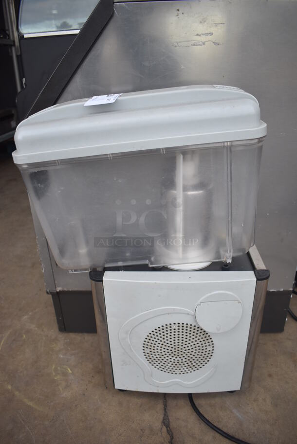 Avantco RBD-31 Metal Commercial Countertop Refrigerated Beverage Machine. 110 Volts, 1 Phase. 8x20x27. Tested and Spins But Does Not Get Cold - Image 3 of 5