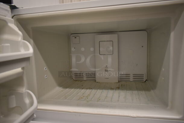 Electrolux FFTR1814TW0 Metal Cooler Freezer Combo Unit. 115 Volts, 1 Phase. Tested and Working! - Image 3 of 8