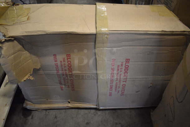Box of Blodgett Parts Including 54791 Burner and 55303 Blower Wheel Key. - Image 3 of 9