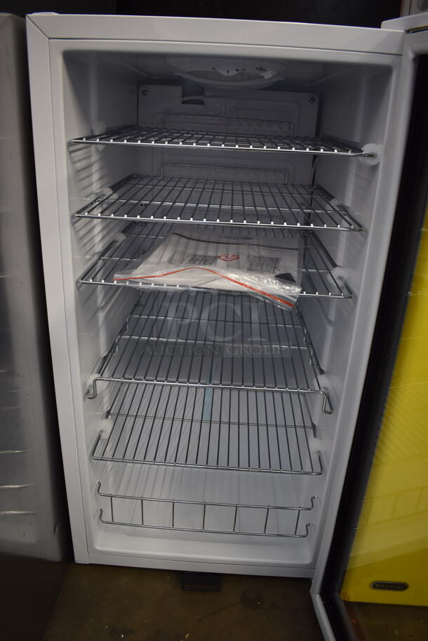 BRAND NEW SCRATCH AND DENT! Whynter BR-1281WS Commercial Stainless Steel Undercounter Beverage Cooler With 120 Can Capacity And Steel Racks. 115V. Tested And Working!  - Image 2 of 5