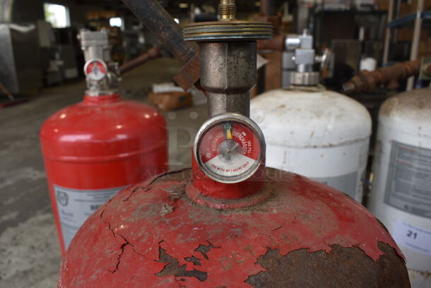 Kitchen Knight Model PCL-550 Wet Chemical Fire Suppression Tank. 10x10x36 - Image 3 of 4