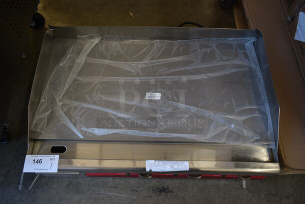 BRAND NEW SCRATCH AND DENT! Avantco 177EG30N Stainless Steel Commercial Countertop Electric Powered Flat Top Griddle. 208/240 Volts, 1 Phase.  - Image 2 of 4