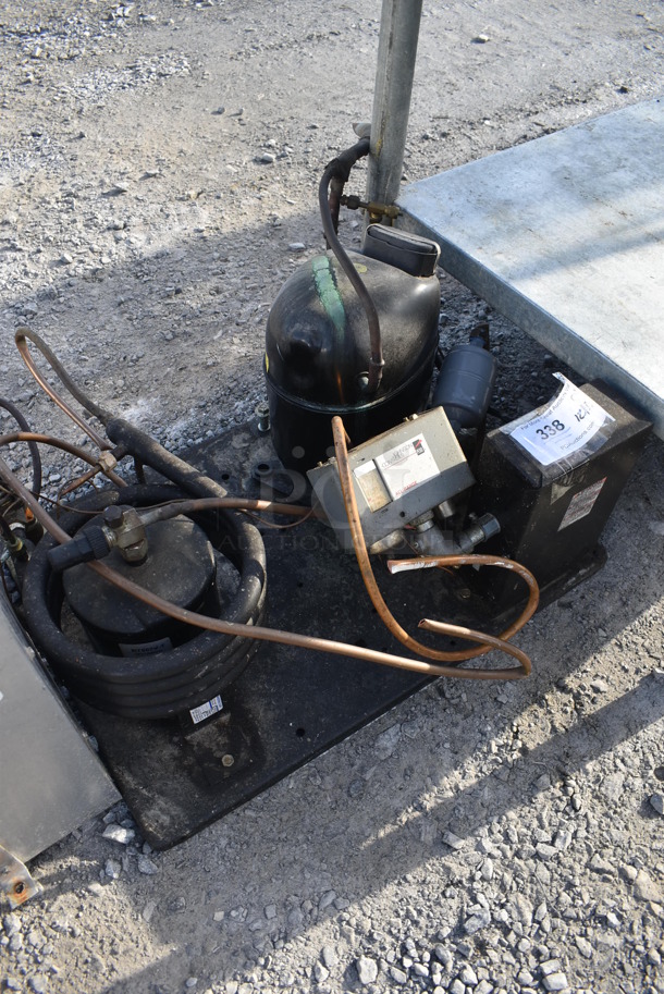 Metal Commercial Compressor. 24x18x13 - Image 2 of 4
