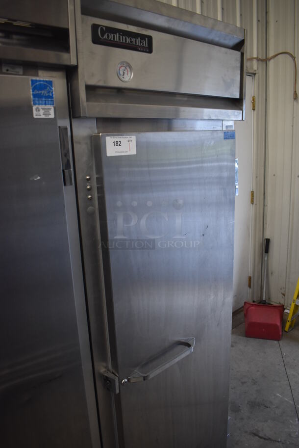 Continental 1FE Stainless Steel Commercial Single Door Reach In Freezer. 115 Volts, 1 Phase. 28.5x36x77.5. Tested and Working! - Image 2 of 5