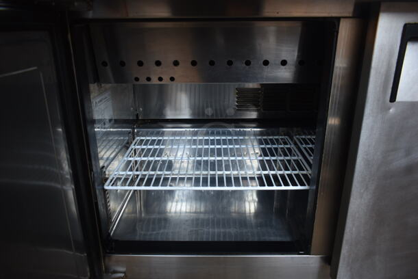 Everest EPBR2 Stainless Steel Commercial Sandwich Salad Prep Table Bain Marie Mega Top w/ Drop In Bins and Cutting Board on Commercial Casters. 115 Volts, 1 Phase. Tested and Powers On But Does Not Get Cold - Image 5 of 8