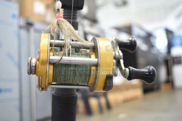 Penn Power PG-5971 Fishing Rod w/ Penn 940 Reel.  - Image 5 of 12