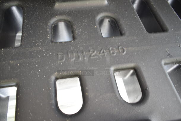 BRAND NEW SCRATCH AND DENT! Regency DUN2460 60" x 24" x 12" Black Plastic Extra Heavy-Duty Dunnage Rack with Slotted Top - 3000 lb. Capacity - Image 2 of 5