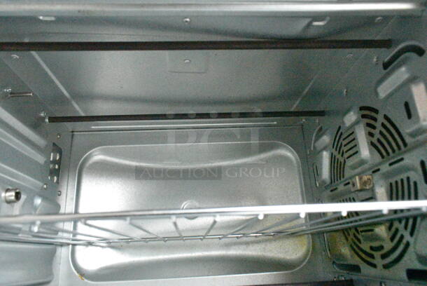AFO-001 Metal Countertop Toaster Oven. 120 Volts, 1 Phase.  - Image 4 of 5