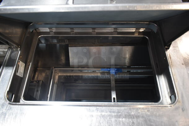 Delfield UCD4464N-12-DD5 Stainless Steel Commercial Sandwich Salad Prep Table Bain Marie Mega Top w/ 4 Drawers. 115 Volts, 1 Phase. Tested and Powers On But Does Not Get Cold
 - Image 5 of 8
