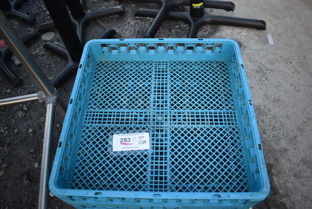 ALL ONE MONEY! Lot of 4 Blue Poly Dish Caddies. 19.5x19.5x4 - Image 3 of 3