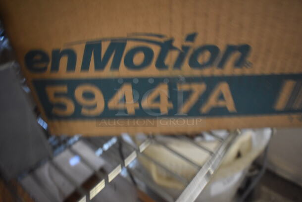 BRAND NEW IN BOX! enMotion Poly Wall Mount Impulse Automated Touchless Paper Towel Dispenser. - Image 4 of 4