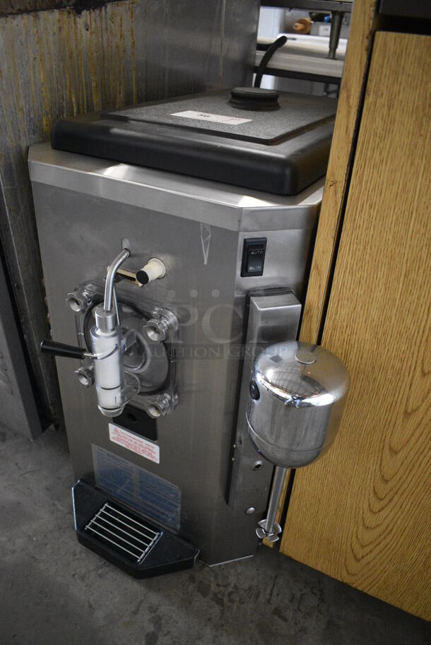 Taylor Model 430-12 Stainless Steel Commercial Countertop Single Flavor Frozen Beverage Machine w/ Mixing Attachment. 115 Volts, 1 Phase. 20x29x28 - Image 2 of 5