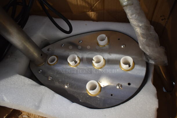 IN ORIGINAL BOX! Galaxy 177GLXYGW Metal Countertop Glass Washer. Missing Brushes. 120 Volts, 1 Phase. Tested and Working! - Image 3 of 5