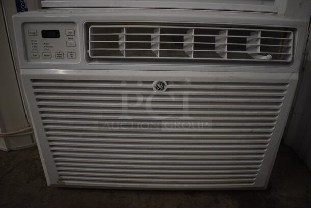 GE Model AHC18DYL1 Metal Window Mount Air Conditioning Unit. 208 Volts, 1 Phase. 24x27x19 - Image 4 of 7