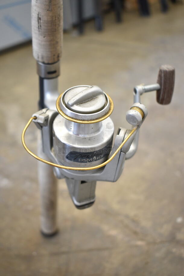 St Croix TIDEMASTER TIS66MHF Fast Action Graphite Fishing Rod w/ Summit Pflueger PSM 40F Reel.  - Image 3 of 12
