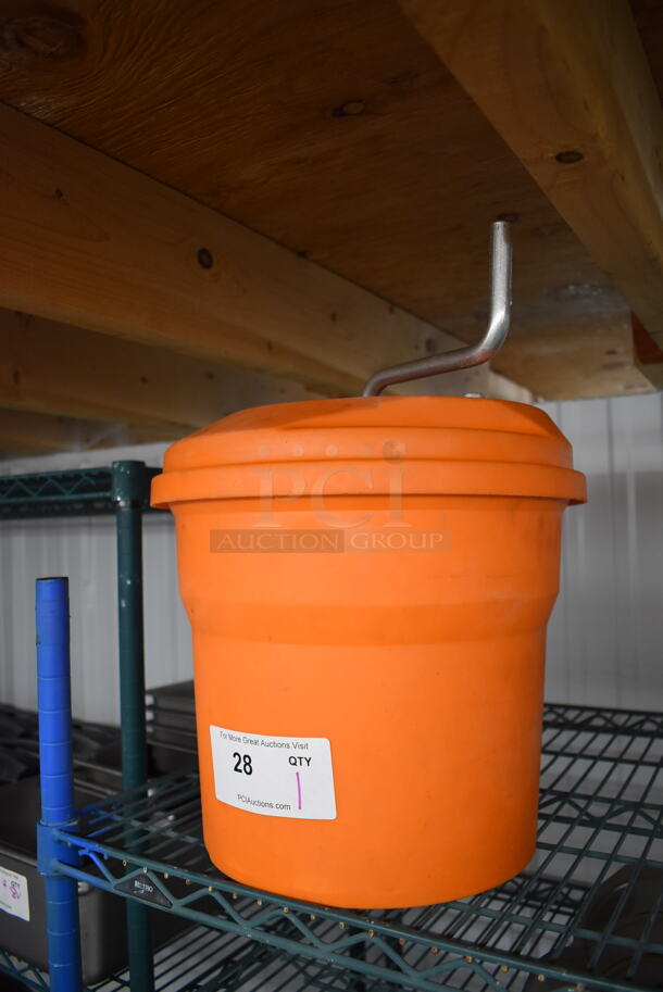 Dynamic Orange Poly Lettuce Spinner Salad Spinner. 13x13x17 - Image 2 of 6