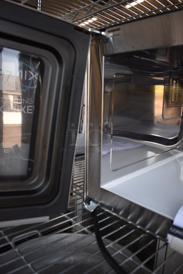 BRAND NEW SCRATCH AND DENT! 2022 Amana Model RCS10TS Stainless Steel Commercial Countertop Microwave Oven. 120 Volts, 1 Phase. 22x16x13.5 - Image 6 of 11