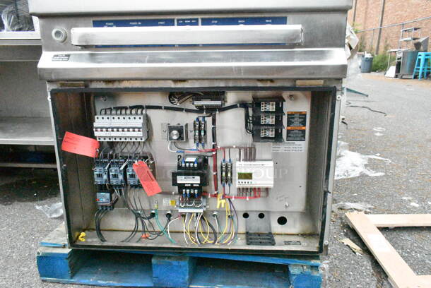 LVO FL14E Stainless Steel Commercial Floor Style Pot and Pan Washer. 460 Volts, 3 Phase. - Image 3 of 12