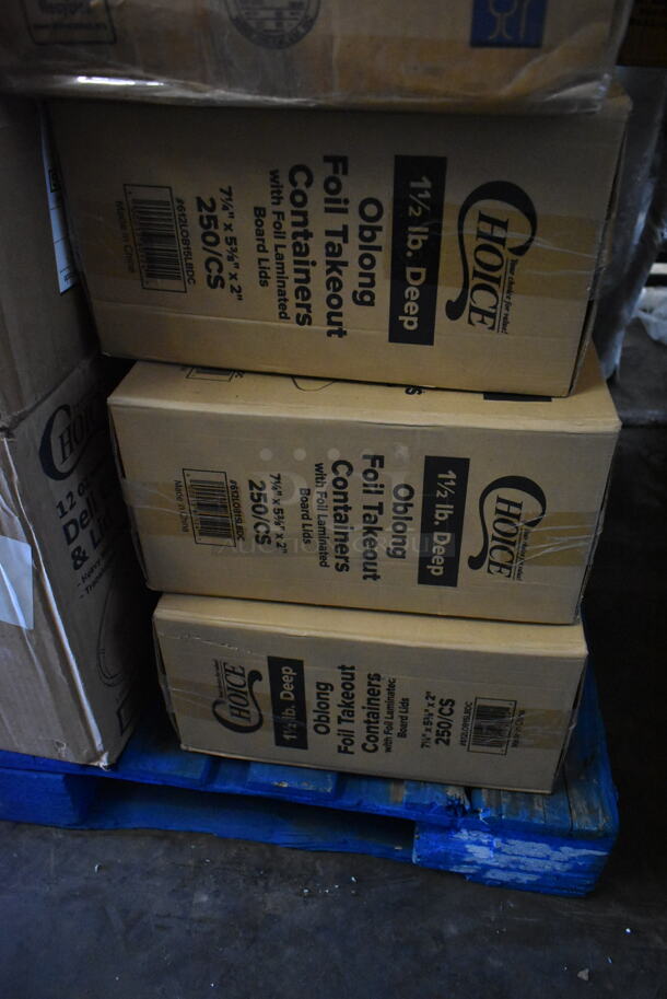 PALLET LOT of 13 BRAND NEW! Boxes Including 500TO993 Choice 9" x 9" x 3" Microwavable 1-Compartment Black / Clear Plastic Hinged Container - 100/Case, Solo Ultra Clear&#8482; 5C 5 oz. Clear PET Plastic Cold Cup - 2500/Case, 3 Box 612LOB15LBDC Choice 1.5 lb. Deep Oblong Foil Take-Out Container with Board Lid - 250/Case, 128HD12COMBO ChoiceHD 12 oz. Microwavable Translucent Plastic Deli Container and Lid Combo Pack - 240/Case, Dart Foam Hinged Lid Container. 13 Times Your Bid! - Image 4 of 6