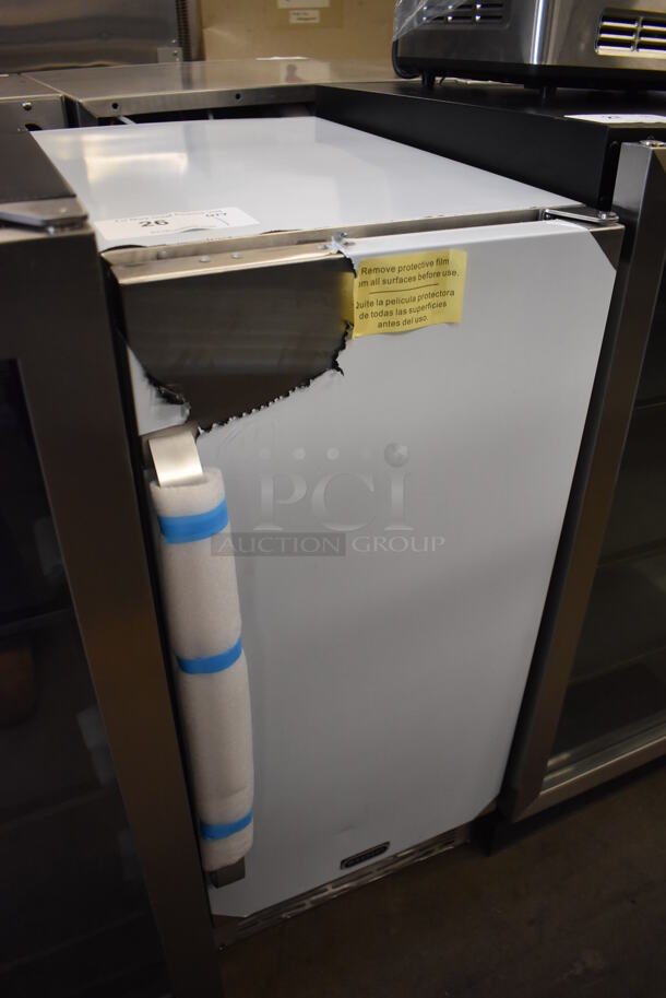 BRAND NEW SCRATCH AND DENT! 2018 Whynter BOR-326FS Stainless Steel Mini Single Door Reach In Cooler. 115 Volts, 1 Phase. 14.5x23x32.5. Tested and Working! - Image 3 of 6